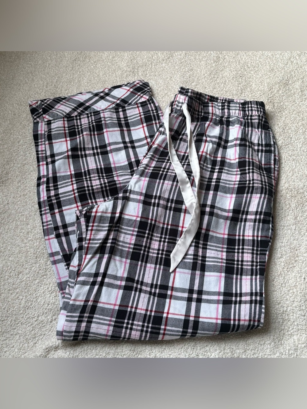 Victoria's Secret Pink, Black & White Plaid Pajama Pants
